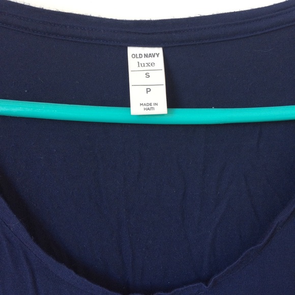 🌵2 for $5🌵 EUC Old Navy Scoop Neck Tee - Picture 3 of 4